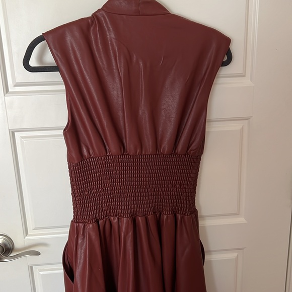 The tommie cap sleeve smocked dress - Picture 7 of 8